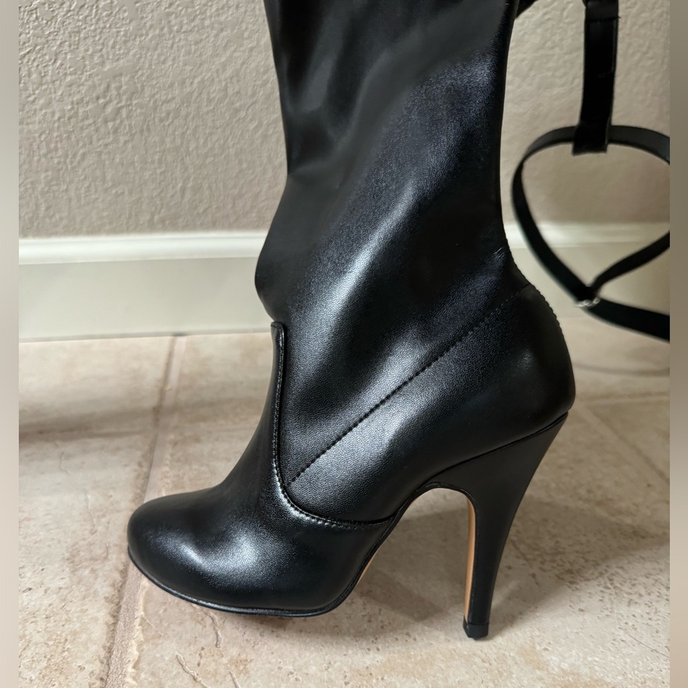 BURJU Garter Boots - Picture 6 of 10